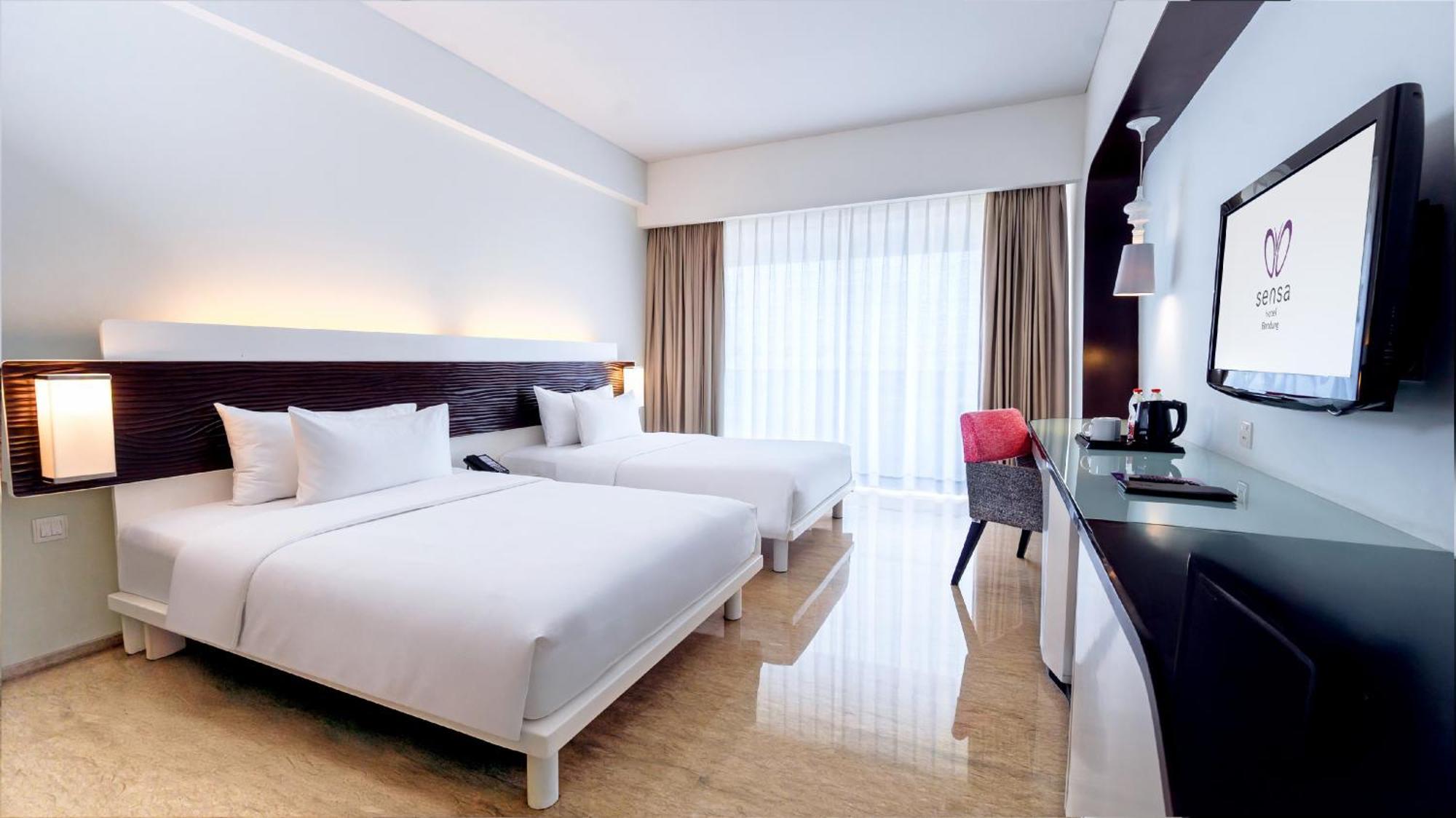 Sensa Hotel Bandung Exterior foto