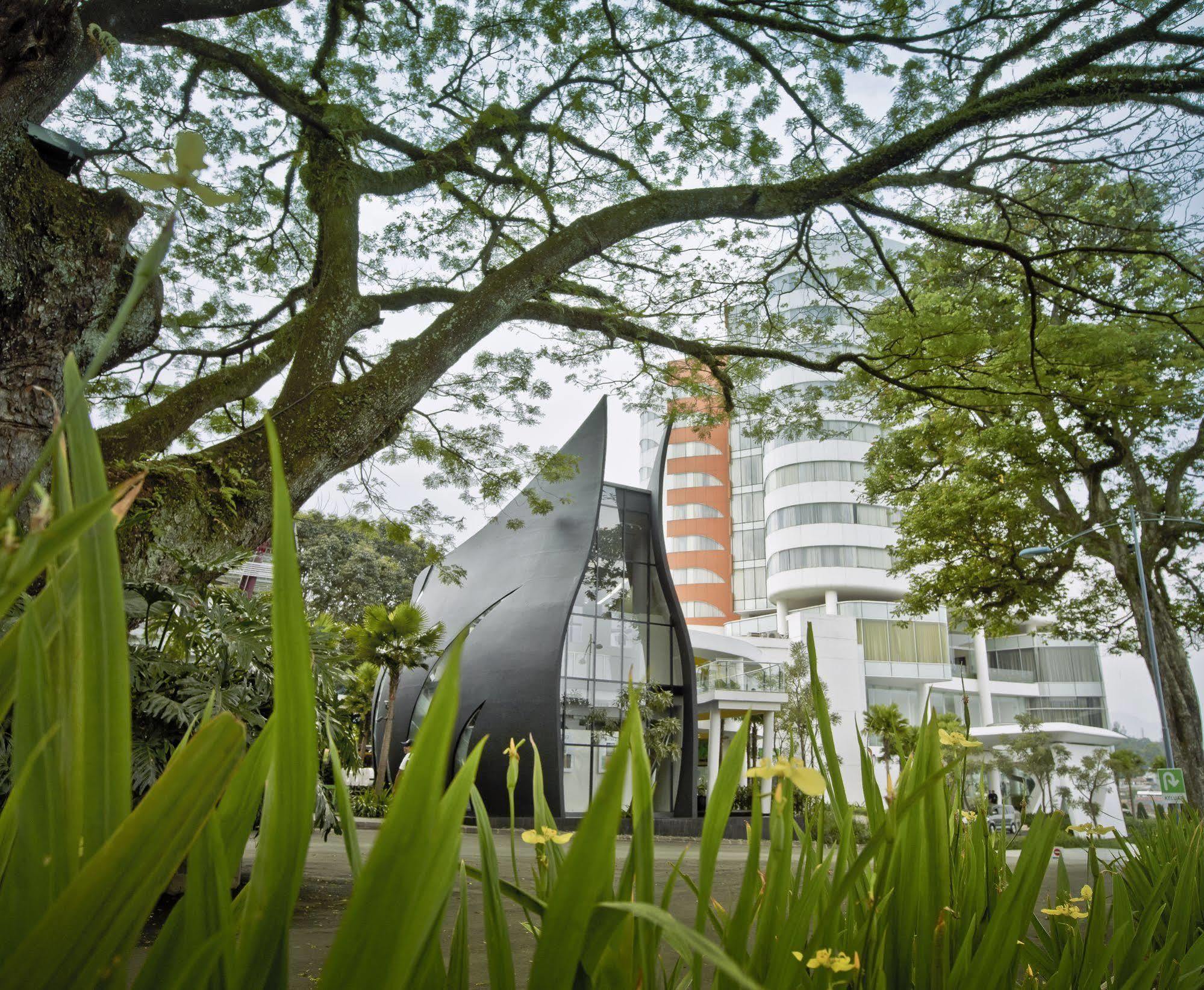 Sensa Hotel Bandung Exterior foto
